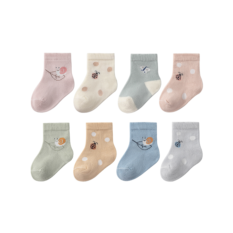Lindos calcetines de tobillo para bebé con diseño de estampado de mariquita