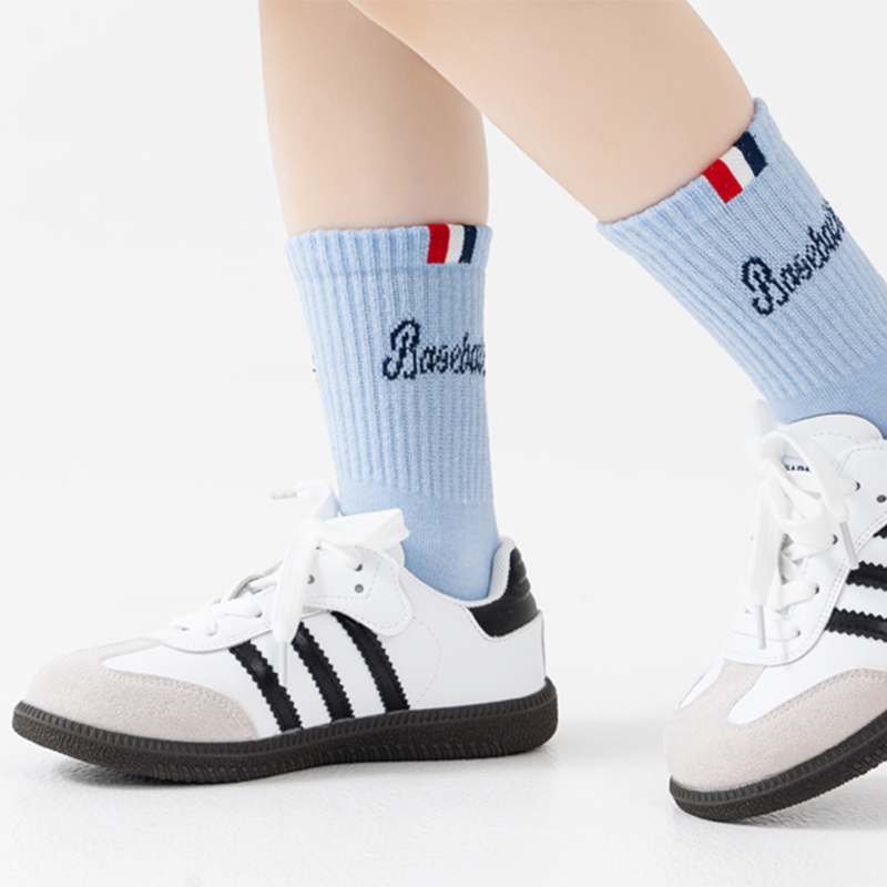 Calcetines deportivos juveniles con temática de béisbol