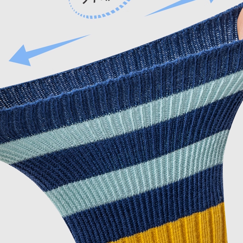 Calcetines juveniles de media caña a rayas coloridas