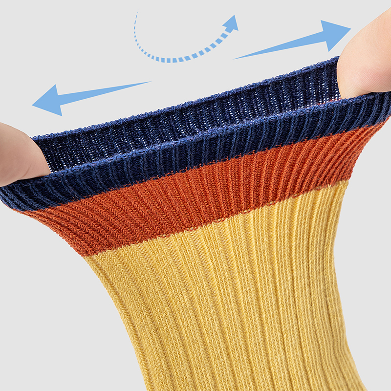 Calcetines juveniles tipo crew con diseño Colorblock