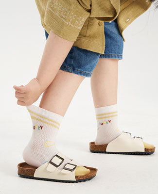 Yiwu Saintde Socks Co., Ltd.